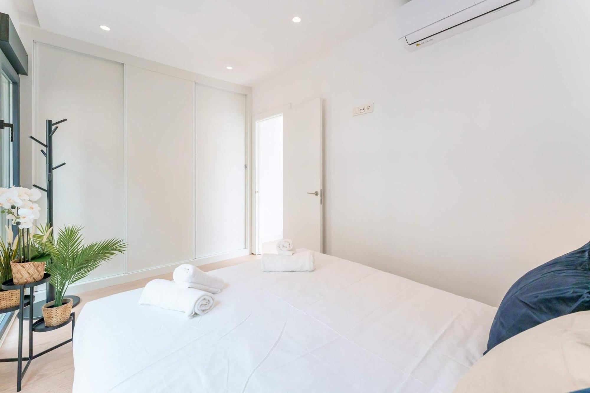 Stylish 3bd With Rooftop Jacuzzi - Artes Holiday home Malaga