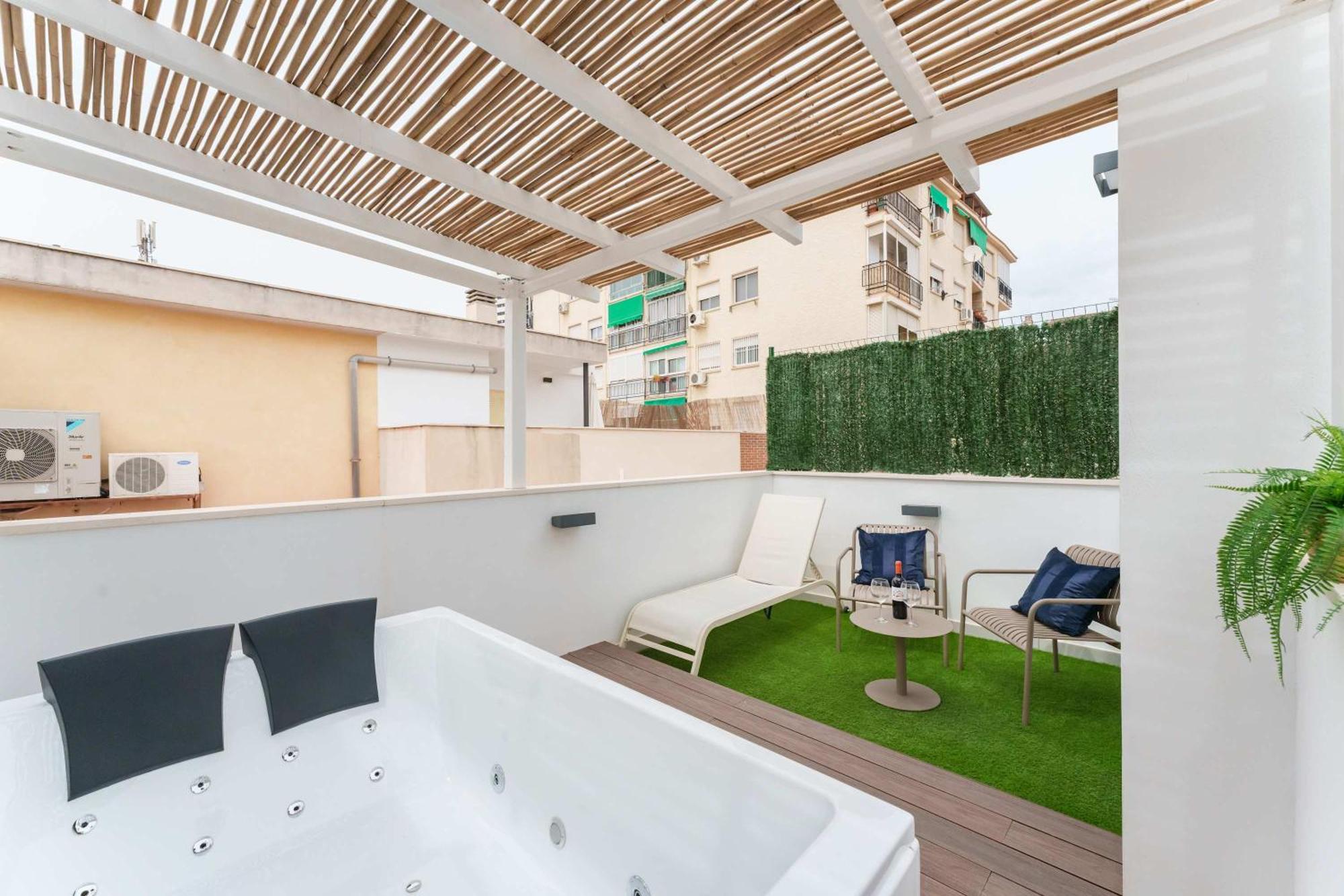 Holiday home Stylish 3bd With Rooftop Jacuzzi - Artes *