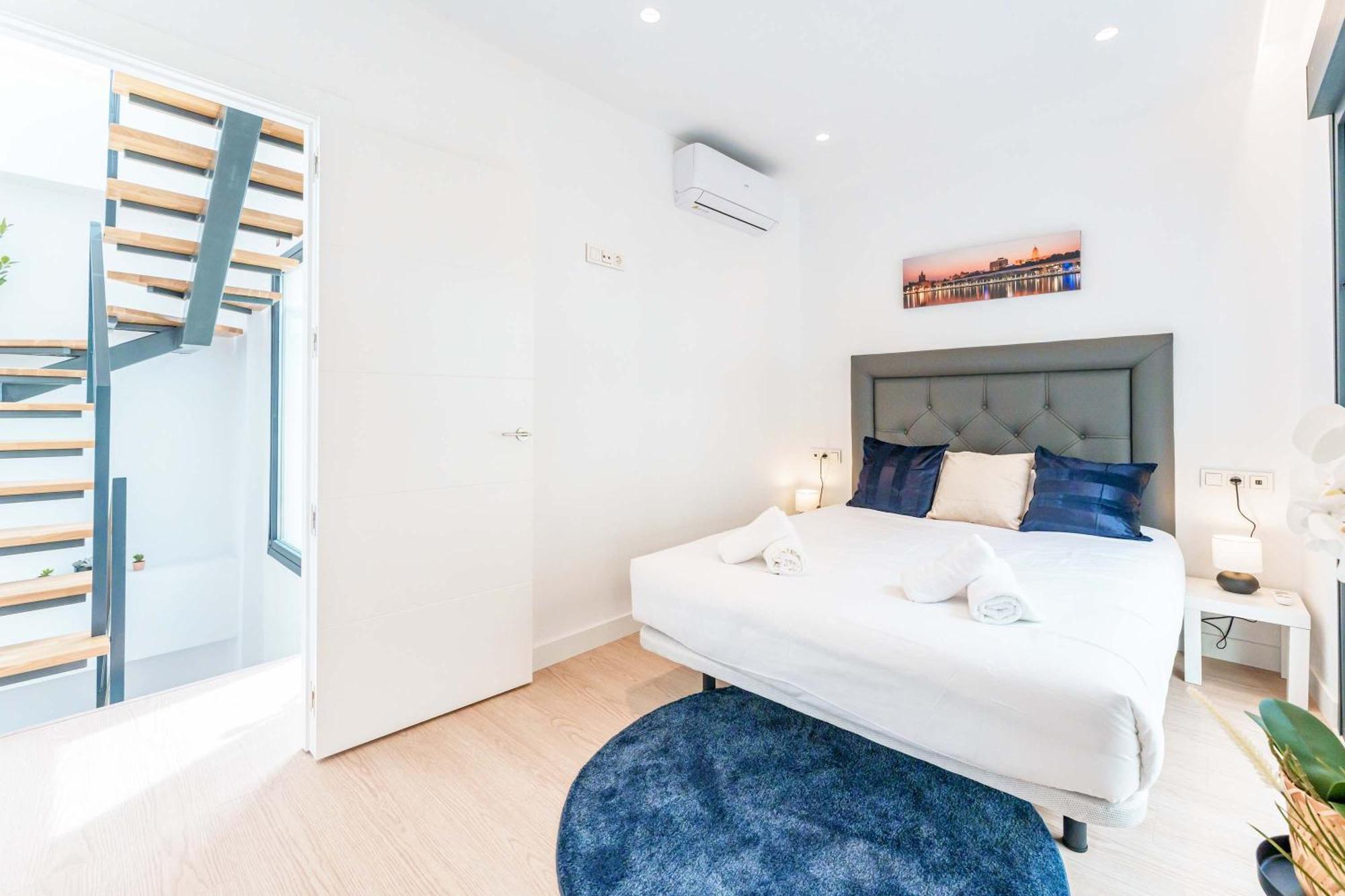 Stylish 3bd With Rooftop Jacuzzi - Artes Holiday home