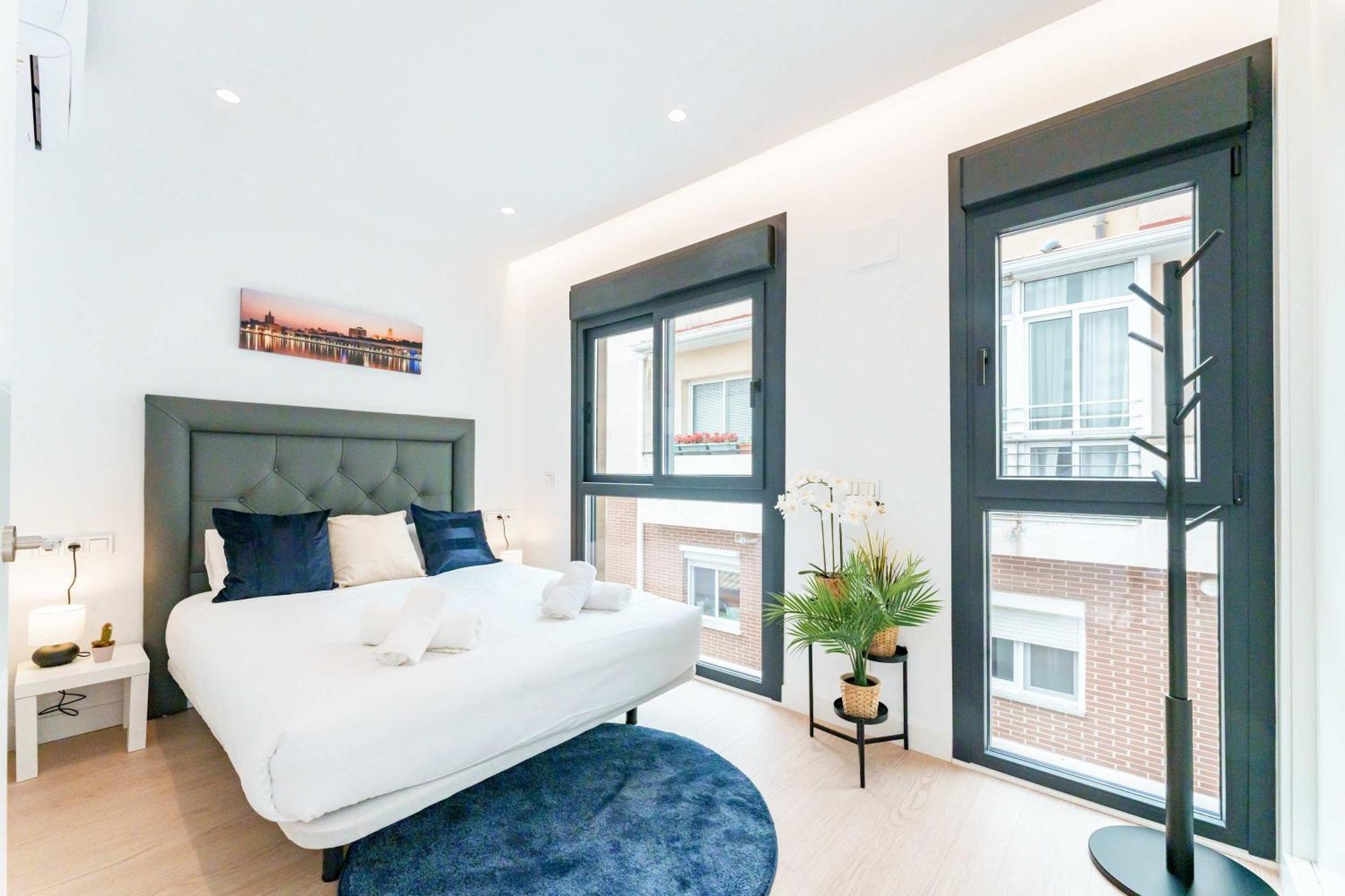 Stylish 3bd With Rooftop Jacuzzi - Artes Holiday home *