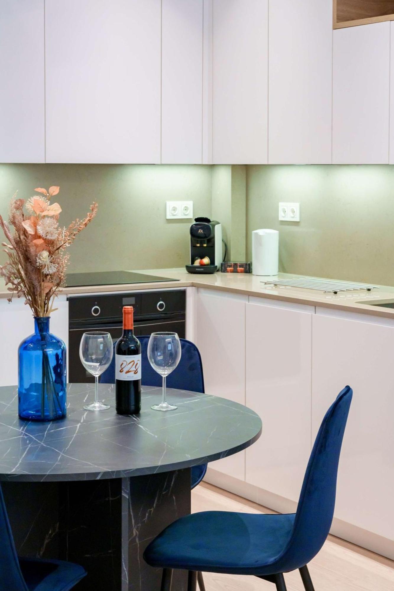 Ferienhaus Stylish 3bd With Rooftop Jacuzzi - Artes